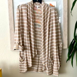 Light weight cardigan